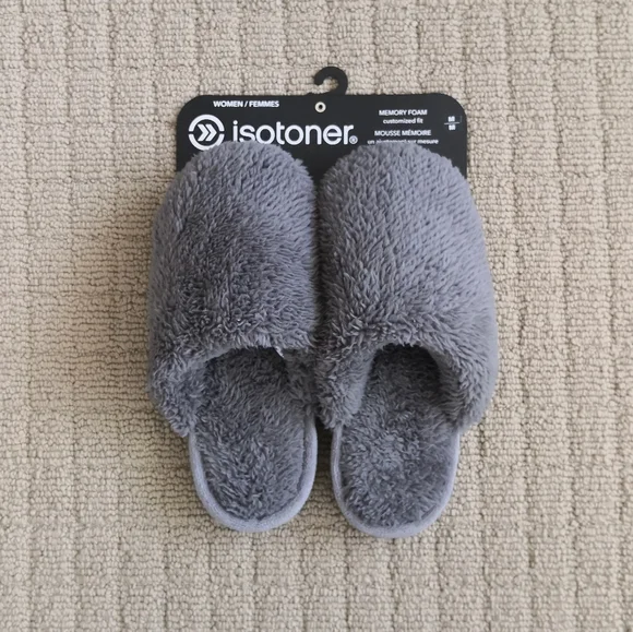 Isotoner Slippers - Picture 2 of 4
